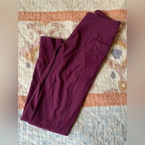 Victoria secret XS work out pants. Good condition. 2 pockets. Maroon